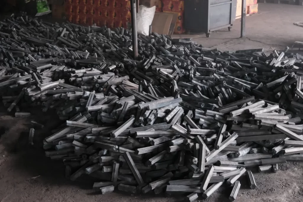 Sawdust Charcoal Wholesale - Tu Charcoal