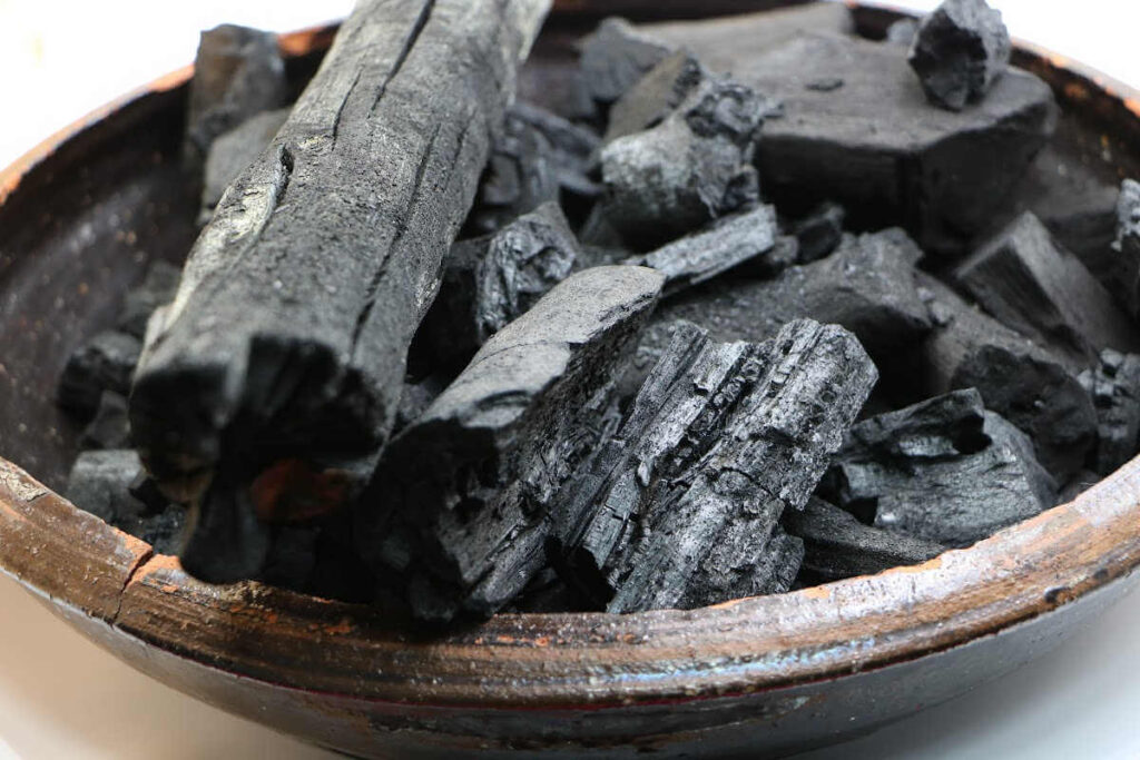 Lump Charcoal Wholesale in Vietnam - Tu Charcoal